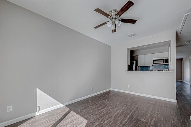Building Photo - 7315 Housman St