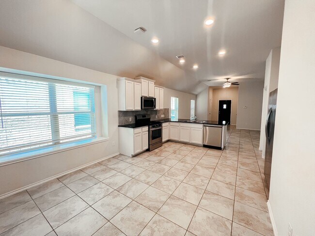 Building Photo - 5727 Pampus Prairie Rd