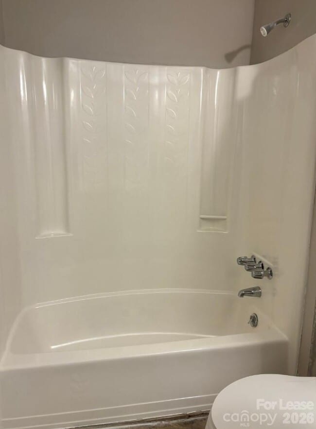 Building Photo - 3633 Driftwood Dr