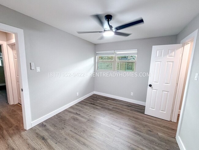 Building Photo - 6023 Heatherbrook Dr
