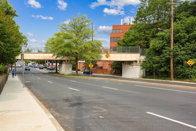Building Photo - 4930 Bradley Blvd