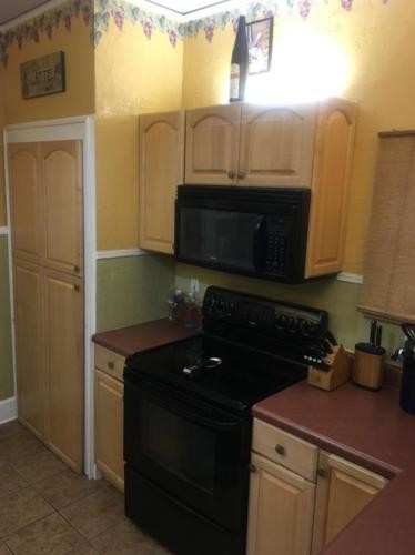 Building Photo - 1051 7th Ave N