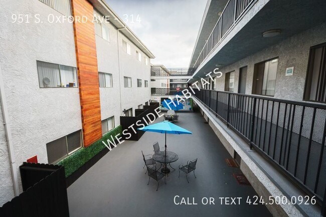 Building Photo - 951 Oxford Ave