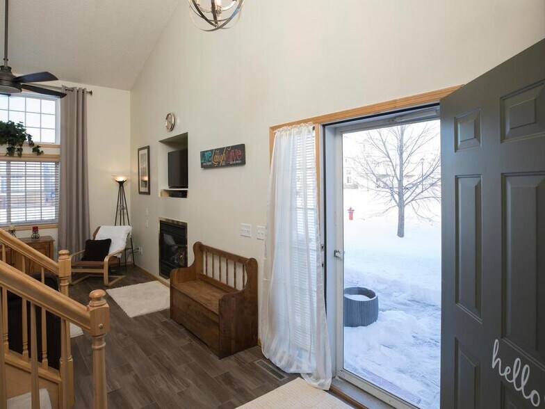 Building Photo - 11177 77th St NE