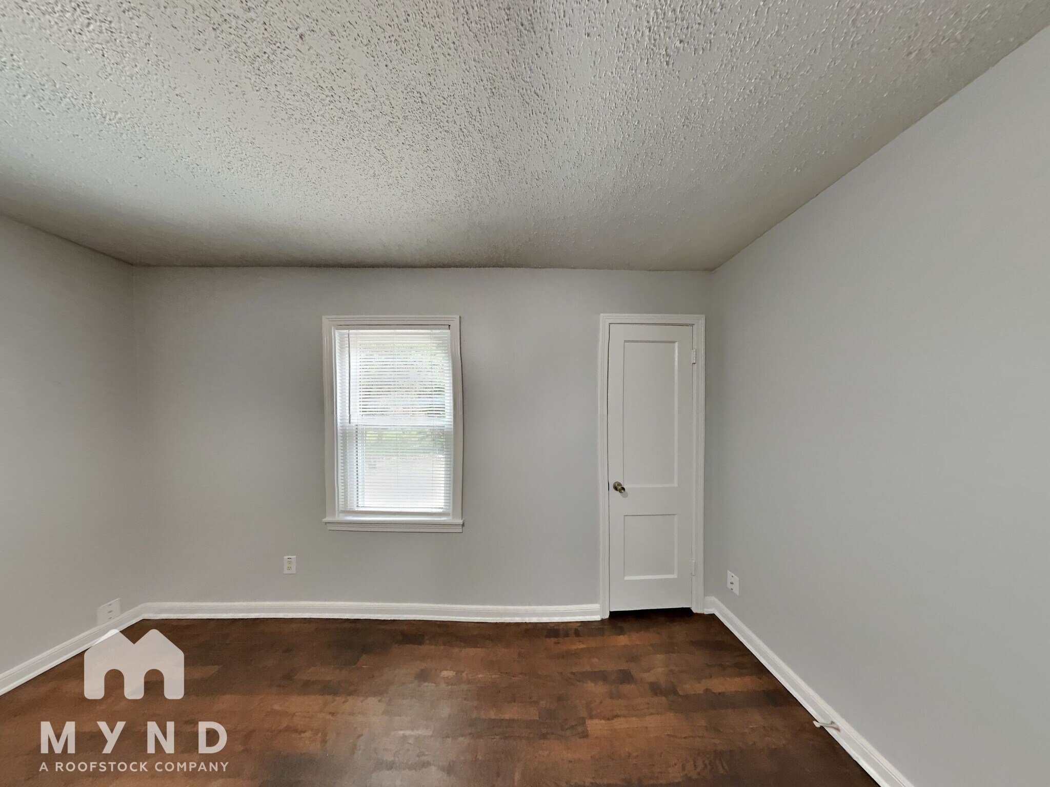 Building Photo - 5517 Thomas Ln