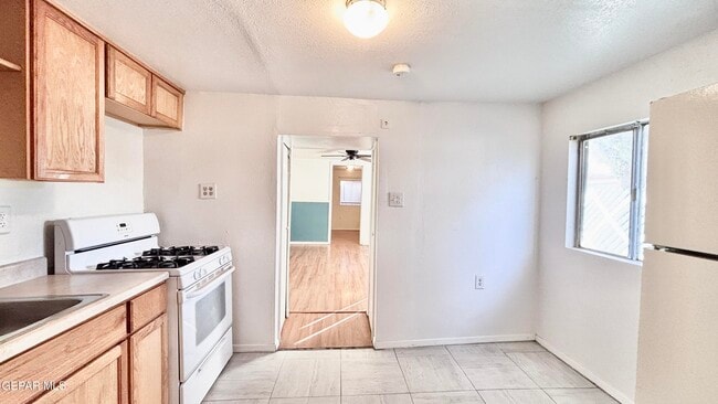 Building Photo - 7509 Wilcox Dr