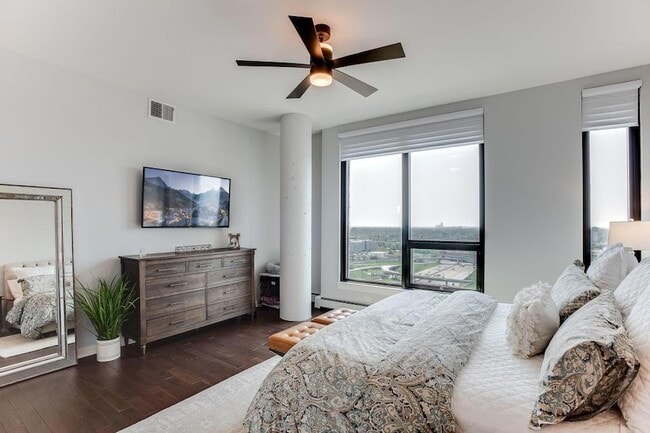 Building Photo - 1240 S 2nd St