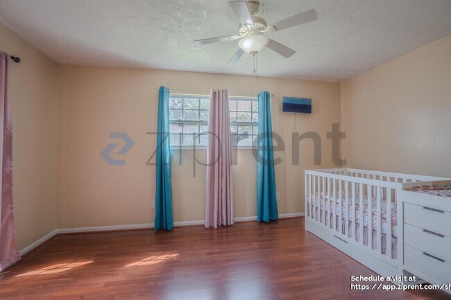 Building Photo - 10431 Odessa Dr