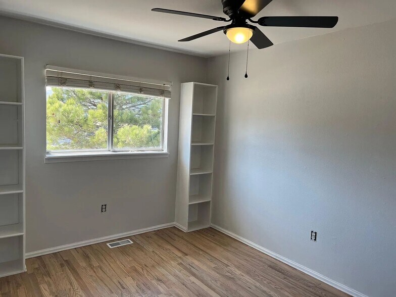3rd Bedroom - 5777 Tuckerman Ln