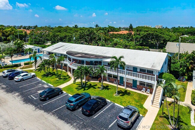 Building Photo - 5505 N Ocean Blvd