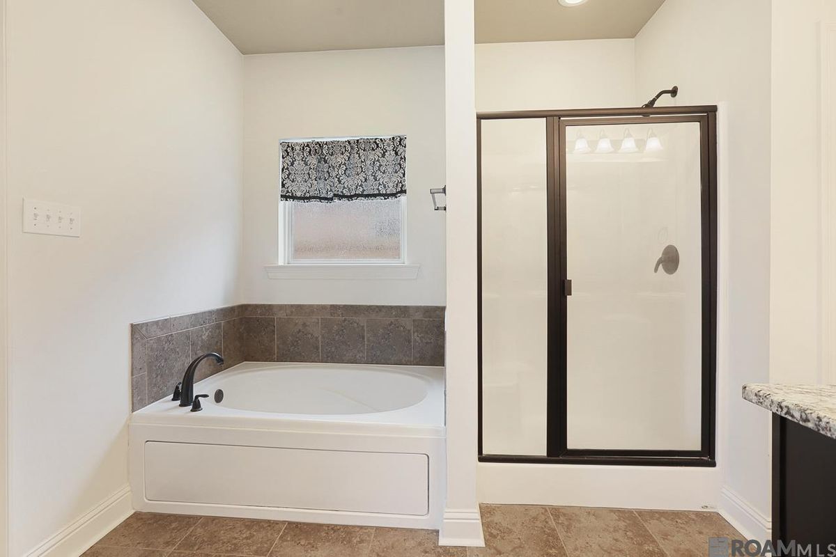 Building Photo - 16248 Timberstone Dr