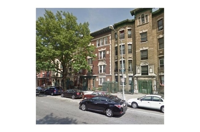 Primary Photo - 2344 University Ave