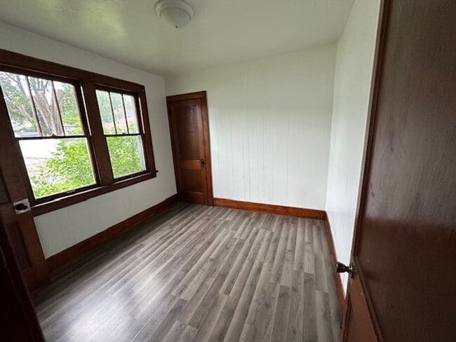 Building Photo - Charming 2-bedroom home located in Peoria,...