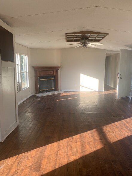Building Photo - 3404 Briana Dr