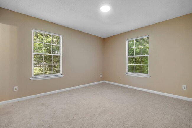 Building Photo - 726 Wies St