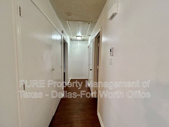 Building Photo - 3405 Orchard St