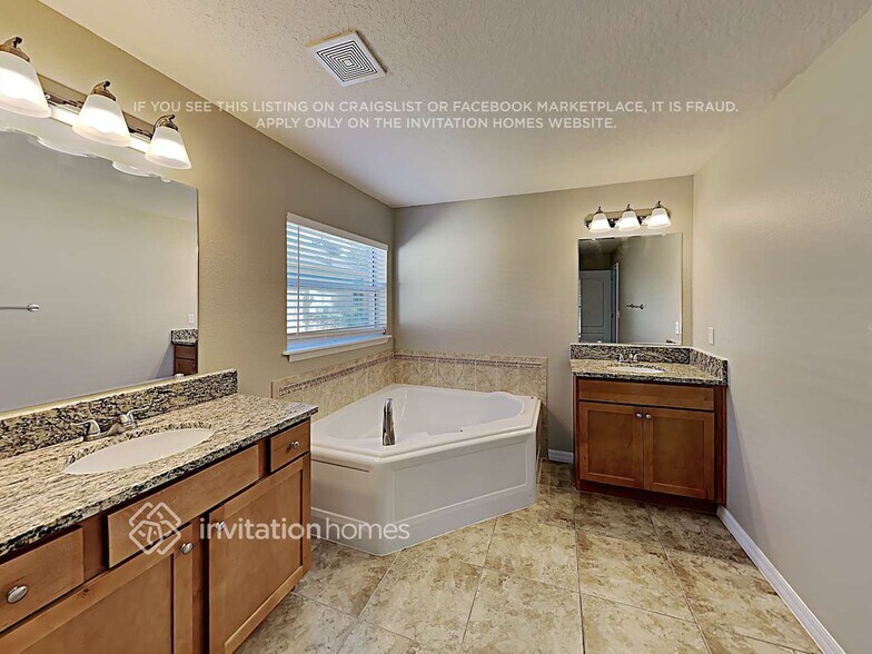 Building Photo - 12130 Colony Lakes Blvd