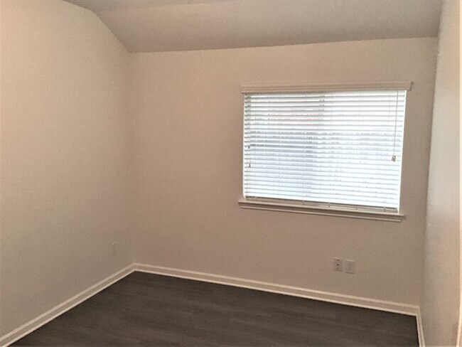 Building Photo - 4910 Monarch Meadow Ln