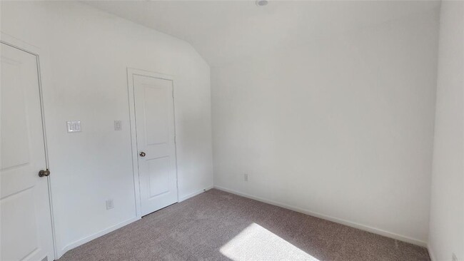 Building Photo - 6426 Seafoam Lake Dr