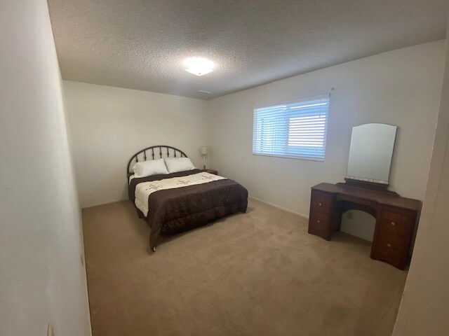 Building Photo - 73874 Sunnyvale Dr