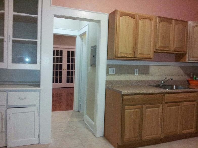 Building Photo - 37 Highland Ave