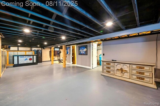 Building Photo - 5021 Lakeborn Dr