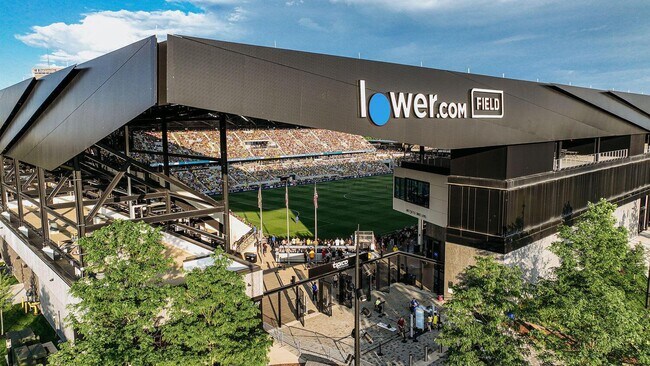 Building Photo - 225 N 4th St