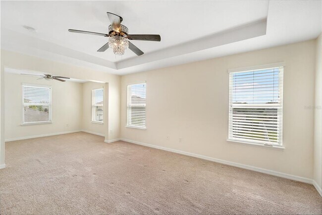 Building Photo - 5401 Suncatcher Dr
