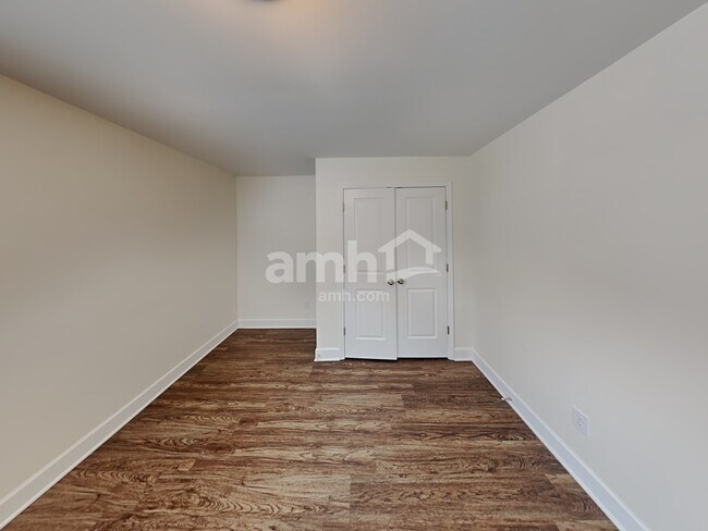 Building Photo - 4308 Longfellow Dr