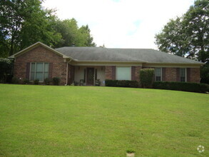 Building Photo - Home in Brookstone Subdivision