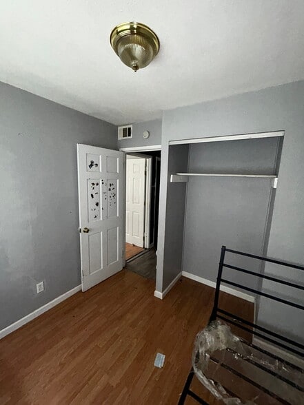Building Photo - 13 Drexel Dr