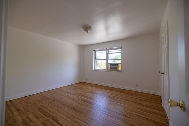 Building Photo - 1779 Pitman Ave