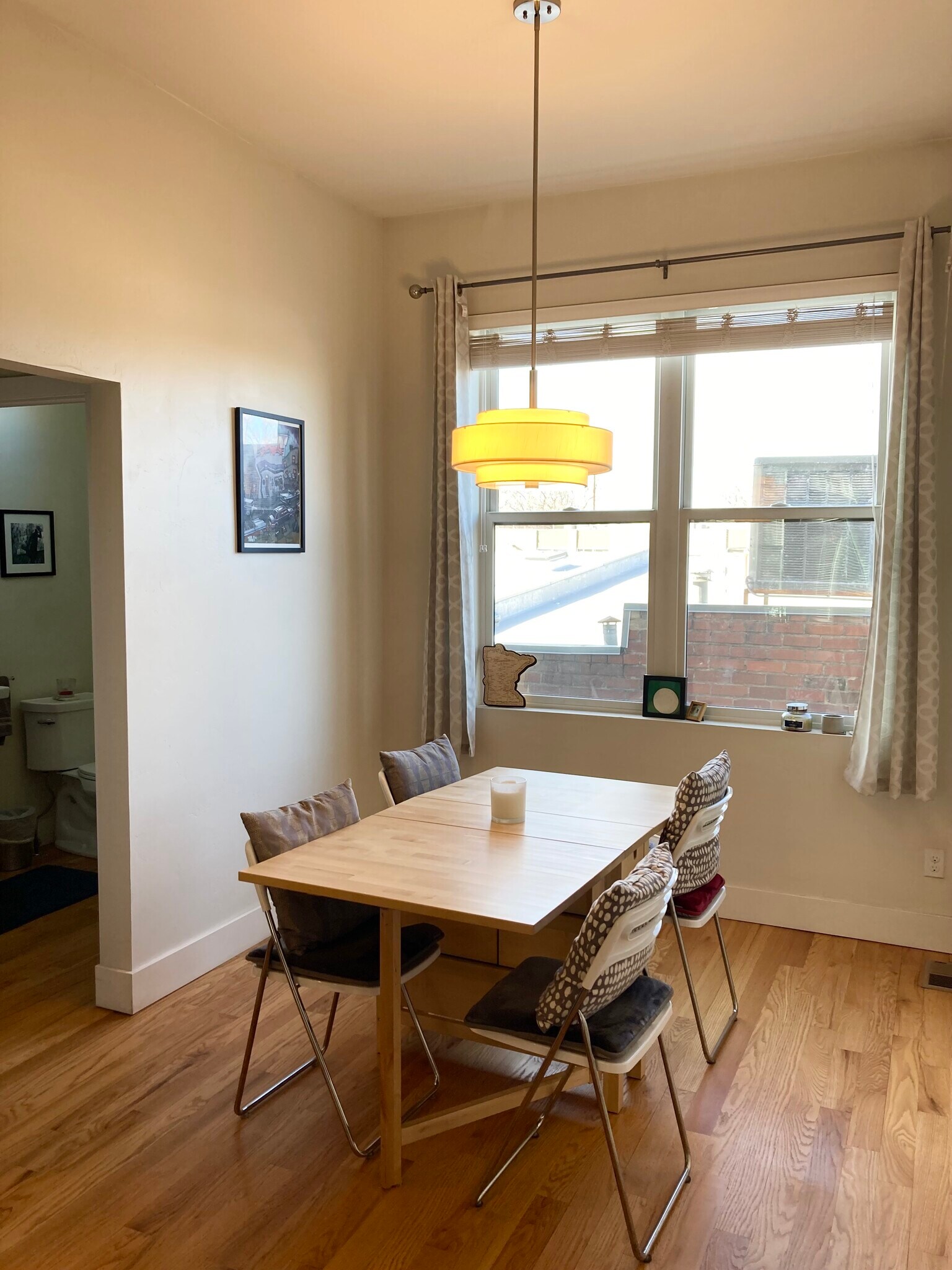 Dining area - 2153 N Downing St