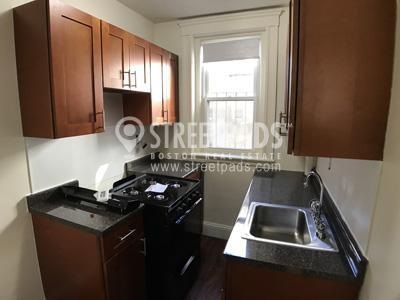 Building Photo - 1 bedroom in Boston MA 02215