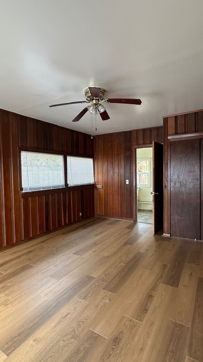 Building Photo - 3511 Albee St