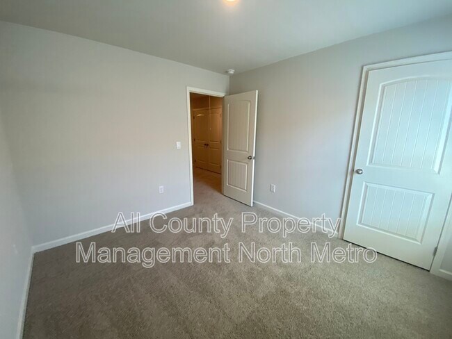 Building Photo - 3091 Greyton Dr