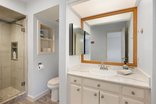 Building Photo - 19823 Sunbridge Ln