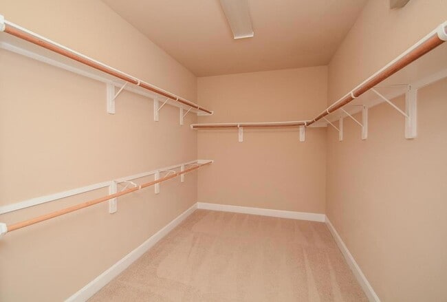 Building Photo - 25939 Celtic Terrace Dr