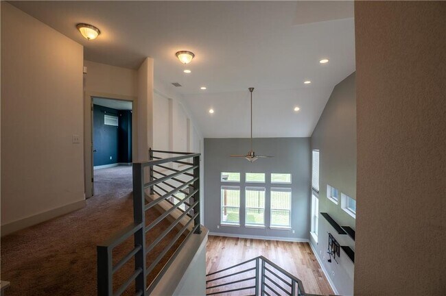 Building Photo - 2312 Montague St