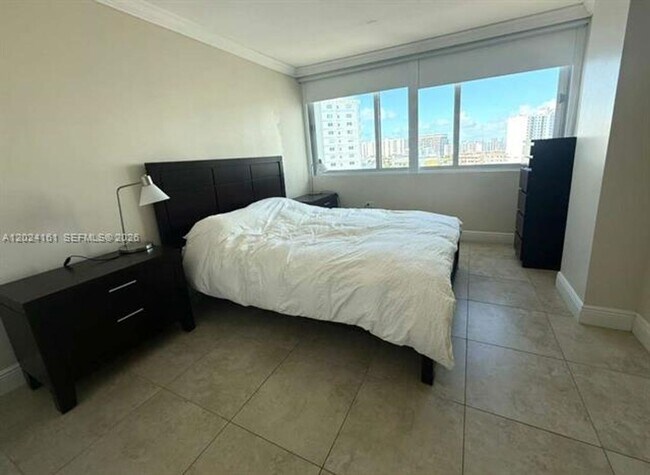 Building Photo - 7135 Collins Ave