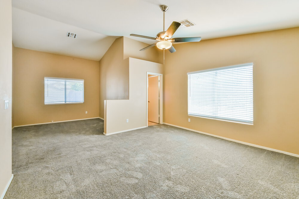 Building Photo - 803 S Chatsworth