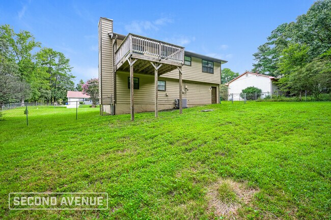 Building Photo - 2237 Rocklane Dr