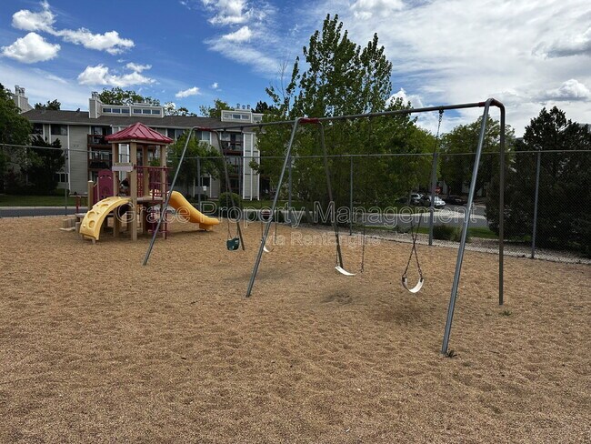 Building Photo - 2740 W 86th Ave