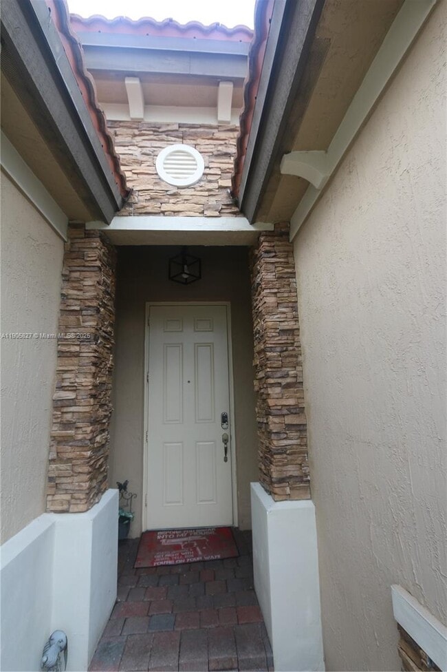 Building Photo - 24123 SW 118 Ave