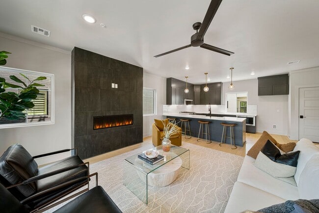 Building Photo - Discover modern elegance in the newly constructed Edgewater Condominiums, a boutique community fe...