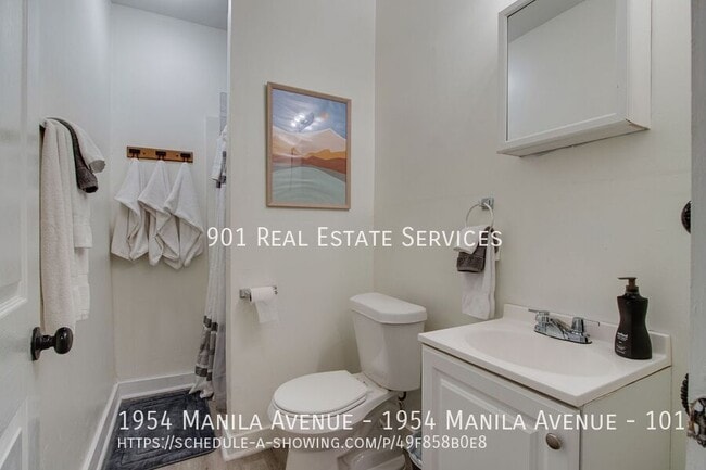 Building Photo - 1954 Manila Ave