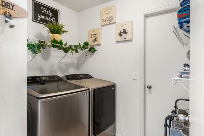 Building Photo - 7509 Sistine Ln