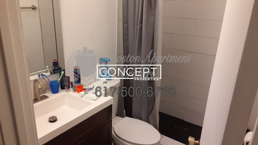 Building Photo - 772 Columbus Ave