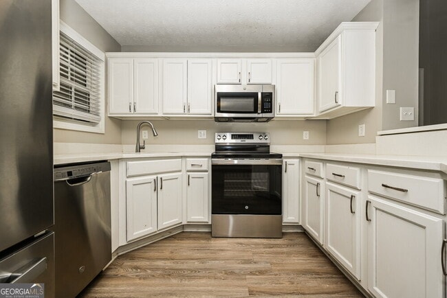 Building Photo - 195 Pecan Ridge Dr