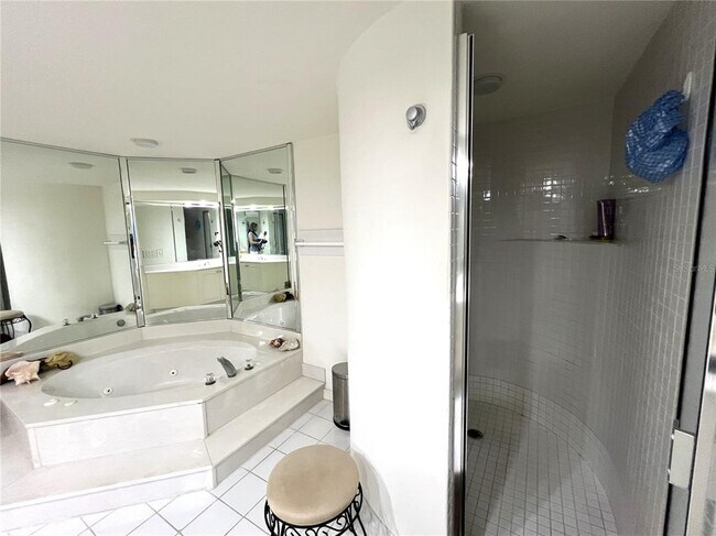 Building Photo - 6650 Sunset Way